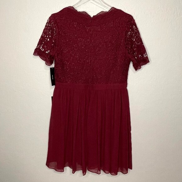 Lulus Burgundy Angel in Disguise Lace Skater Dress Size XL NWT - Picture 8 of 8